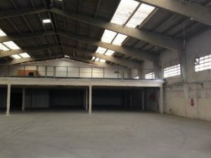 Nave Ind. Pareada en Alquiler en Martorell