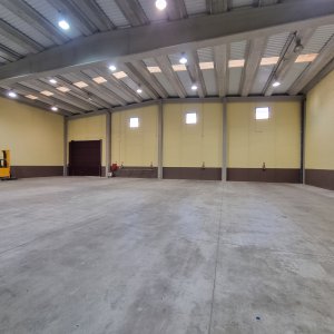 Nave Ind. Pareada en Alquiler en Abrera