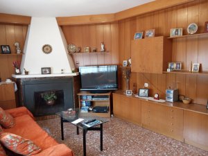 Casa Chalet Unifamiliar Pareada en Venta en Esparreguera