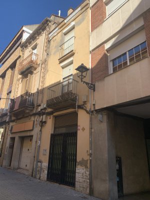 Casa Chalet Unifamiliar Adosada en Venta en Esparreguera