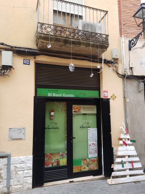 Casa Chalet Unifamiliar Adosada en Venta en Esparreguera