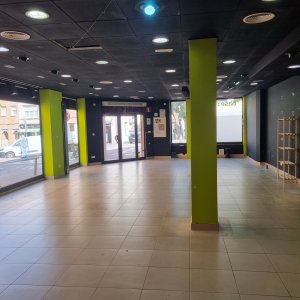 Local Establecimiento en Alquiler en Esparreguera