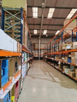 Nave Ind. Aislada en Venta en Montcada I Reixac
