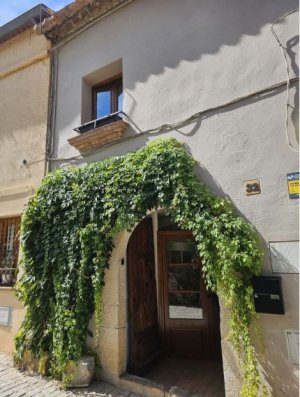 Casa Chalet Unifamiliar Adosada en Venta en Collbato