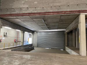 Nave Ind. Aislada en Venta en Rubi