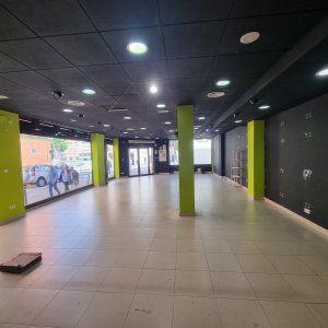 Local Establecimiento en Alquiler en Esparreguera
