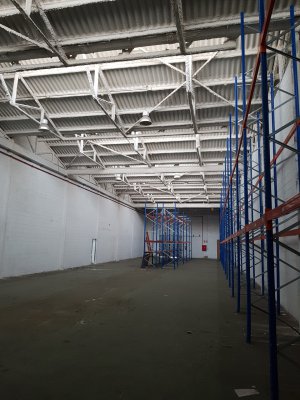 Nave Ind. Pareada en Venta en Gava