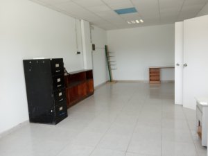 Nave Almacen en Venta/Alquiler en Abrera