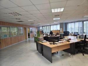 Nave Ind. Aislada en Alquiler en Hospitalet De Llobregat (l')