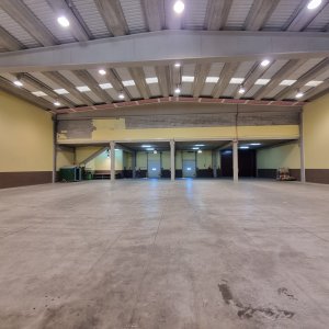Nave Ind. Pareada en Alquiler en Abrera