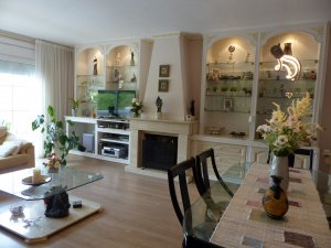Casa Chalet Unifamiliar Aislado en Venta en Esparreguera