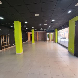 Local Establecimiento en Alquiler en Esparreguera