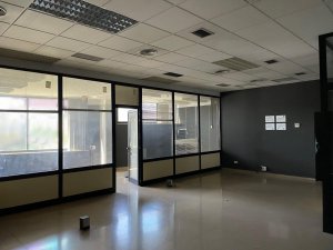 Nave Ind. Aislada en Venta en Rubi
