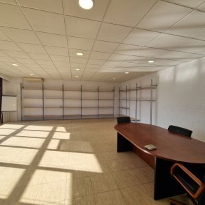 Nave Ind. Pareada en Alquiler en Abrera