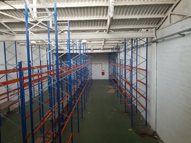 Nave Almacen en Venta en Gava