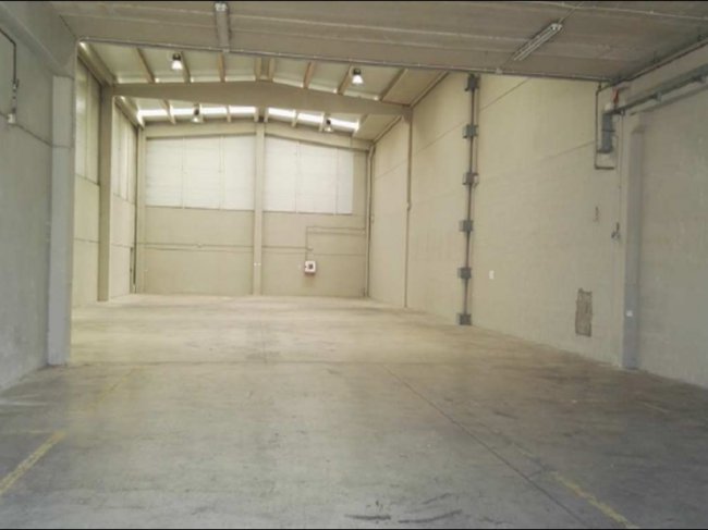 Nave Ind. Pareada en Alquiler en Cervello