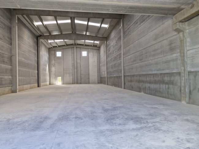 Nave Ind. Pareada en Alquiler en Esparreguera